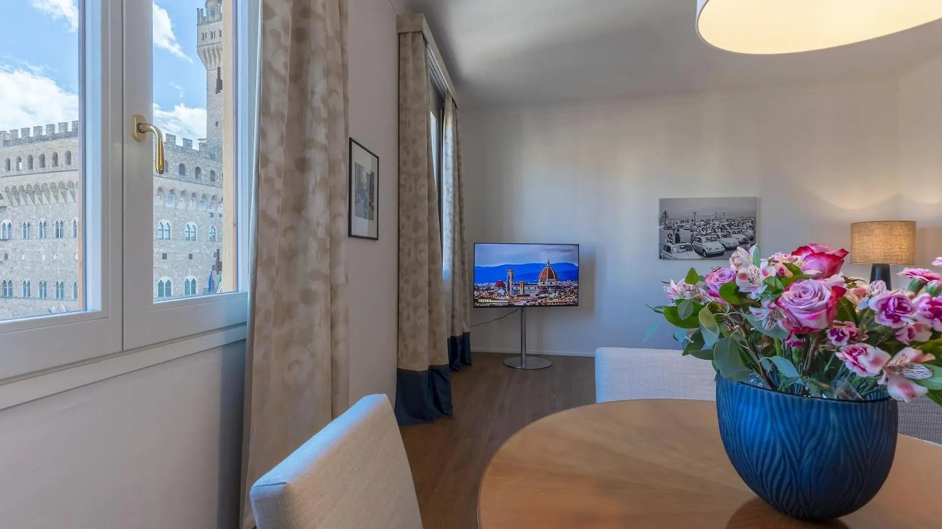 Dora Penthouse Uffizi View Apartman Firenze