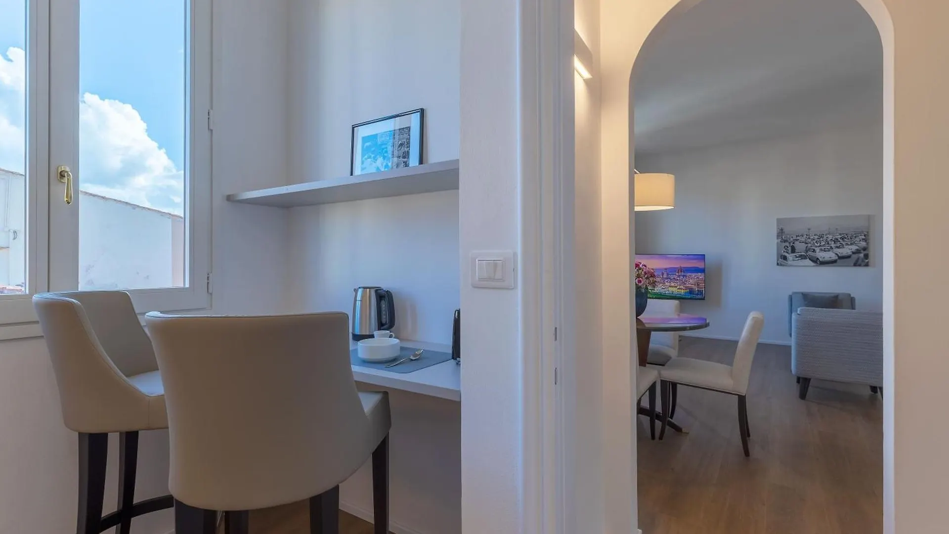 Dora Penthouse Uffizi View Apartman Firenze 0*,