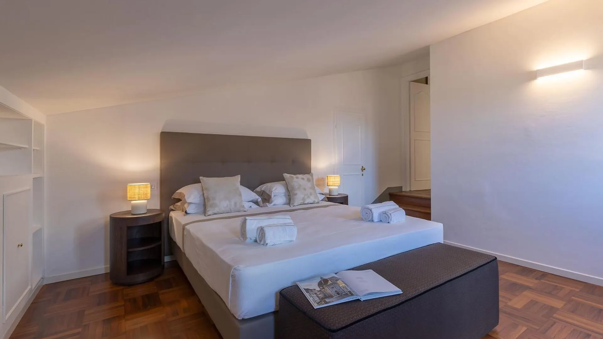 Dora Penthouse Uffizi View Apartman Firenze